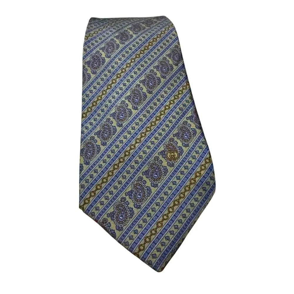 Gucci Accessory Collection 100% Silk Tie – Made in Italy Designer Necktie